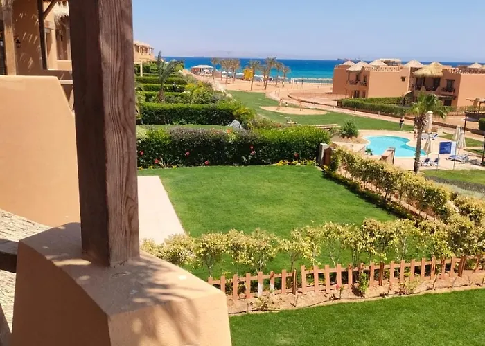 Alpesi faház في ماونتن فيو العين السخنة Vip In Mountain View Sokhna Families Only *