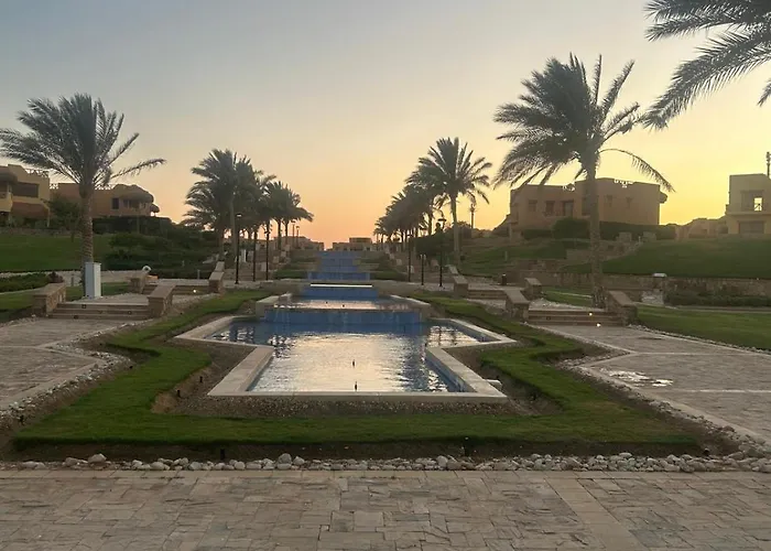 في ماونتن فيو العين السخنة Vip In Mountain View Sokhna Families Only Alpesi faház *