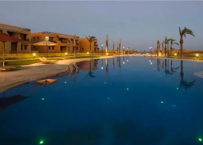 في ماونتن فيو العين السخنة Vip In Mountain View Sokhna Families Only Alpesi faház *